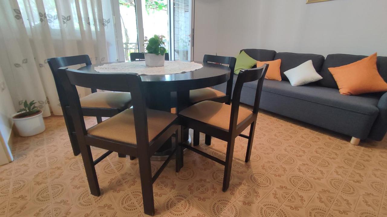 Apartment Tea-1 Donji Okrug  ภายนอก รูปภาพ