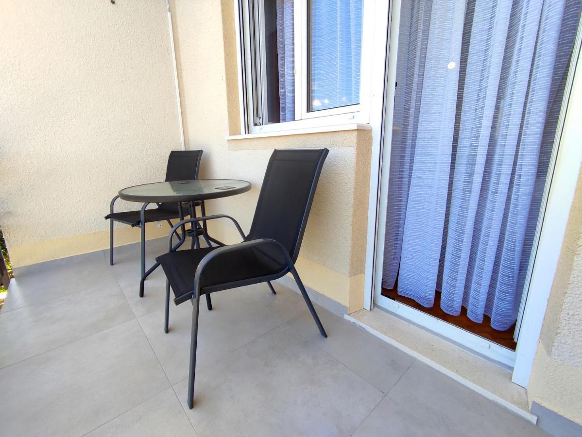 Apartment Tea-1 Donji Okrug  ภายนอก รูปภาพ